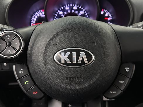 Used 2017 Kia Soul FWD image 17