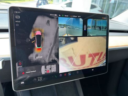 Used 2024 Tesla Model Y Long Range RWD image 24
