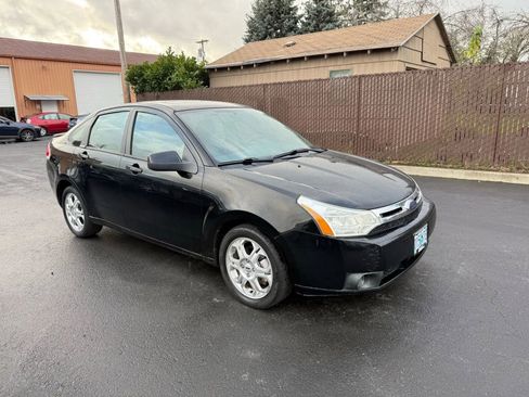 Used 2009 Ford Focus SES FWD image 3