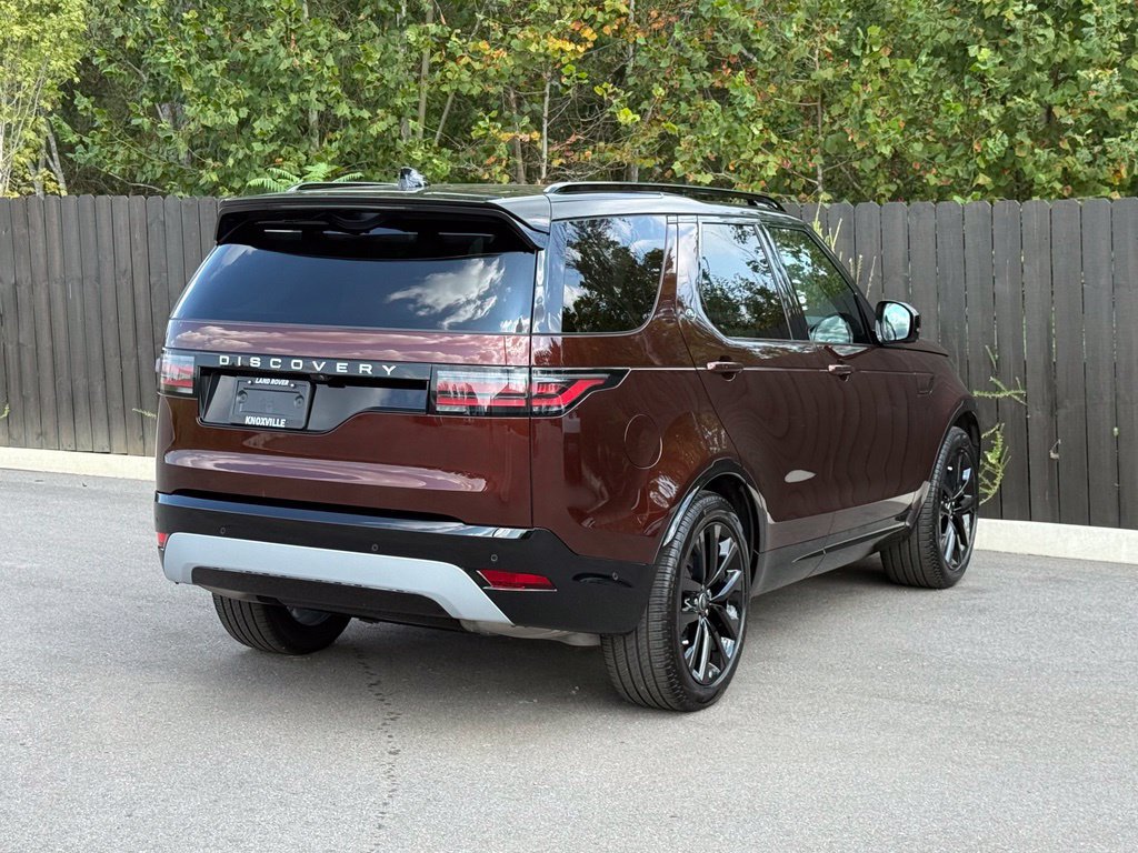 Certified 2026 Land Rover Discovery Limited Edition AWD/4WD image 5