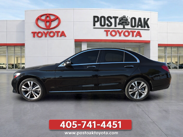 Used 2021 Mercedes-Benz C 300 4MATIC Sedan image 2
