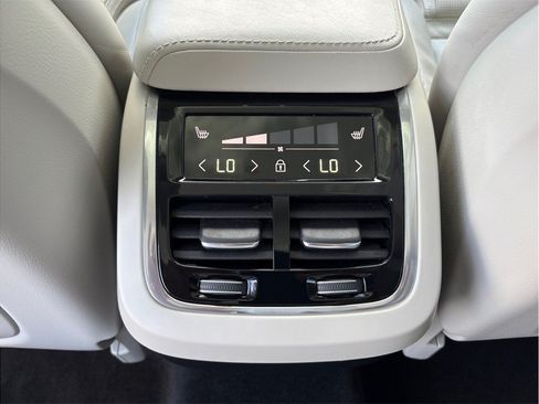 Used 2021 Volvo XC60 T5 Inscription w/ Climate Package AWD/4WD image 43
