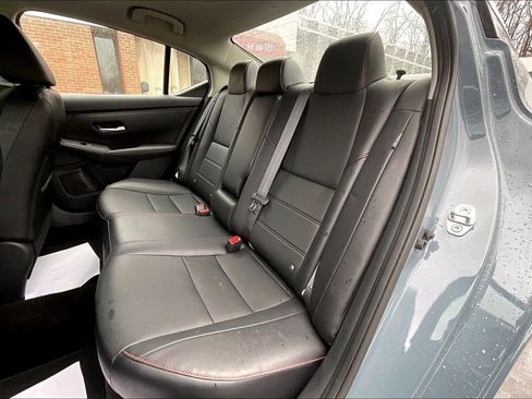 Used 2024 Nissan Sentra SR w/ SR Premium Package image 25