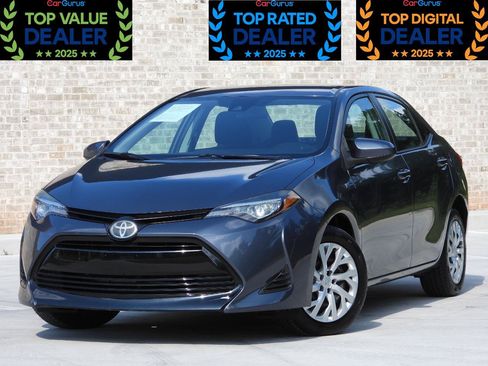 Used 2019 Toyota Corolla LE FWD image 1