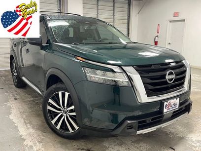 Used 2024 Nissan Pathfinder Platinum w/ Cargo Package