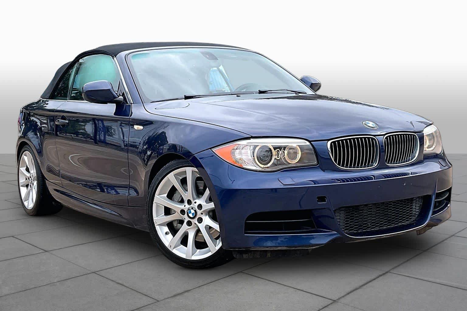 Used 2012 BMW 135i Convertible RWD image 2