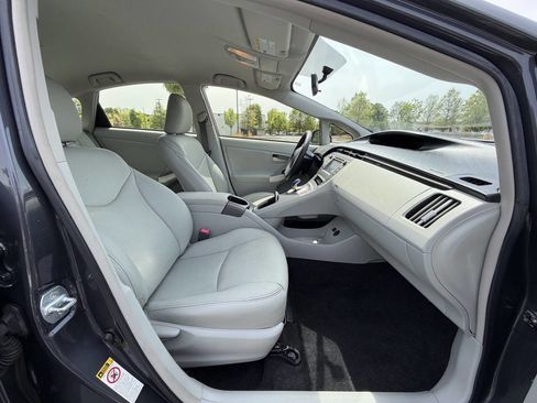 Used 2012 Toyota Prius Three image 15