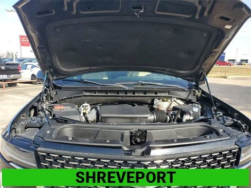 Certified 2021 Cadillac Escalade Premium Luxury w/ Driver Assist Tech Package image 31