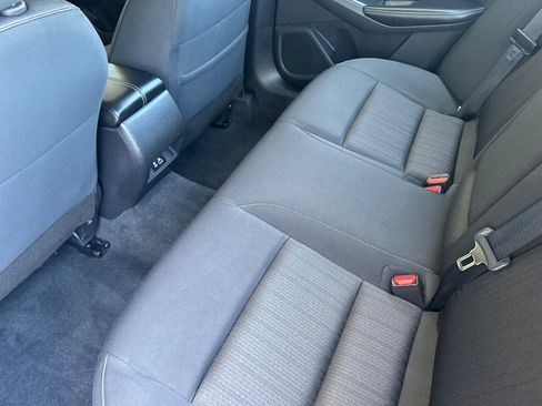 Used 2025 Nissan Altima 2.5 SV FWD image 12