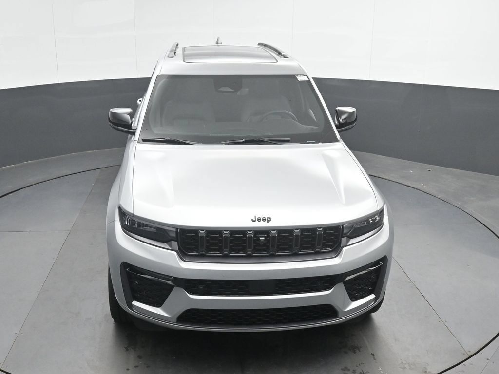 Used 2026 Jeep Grand Cherokee Limited AWD/4WD image 35