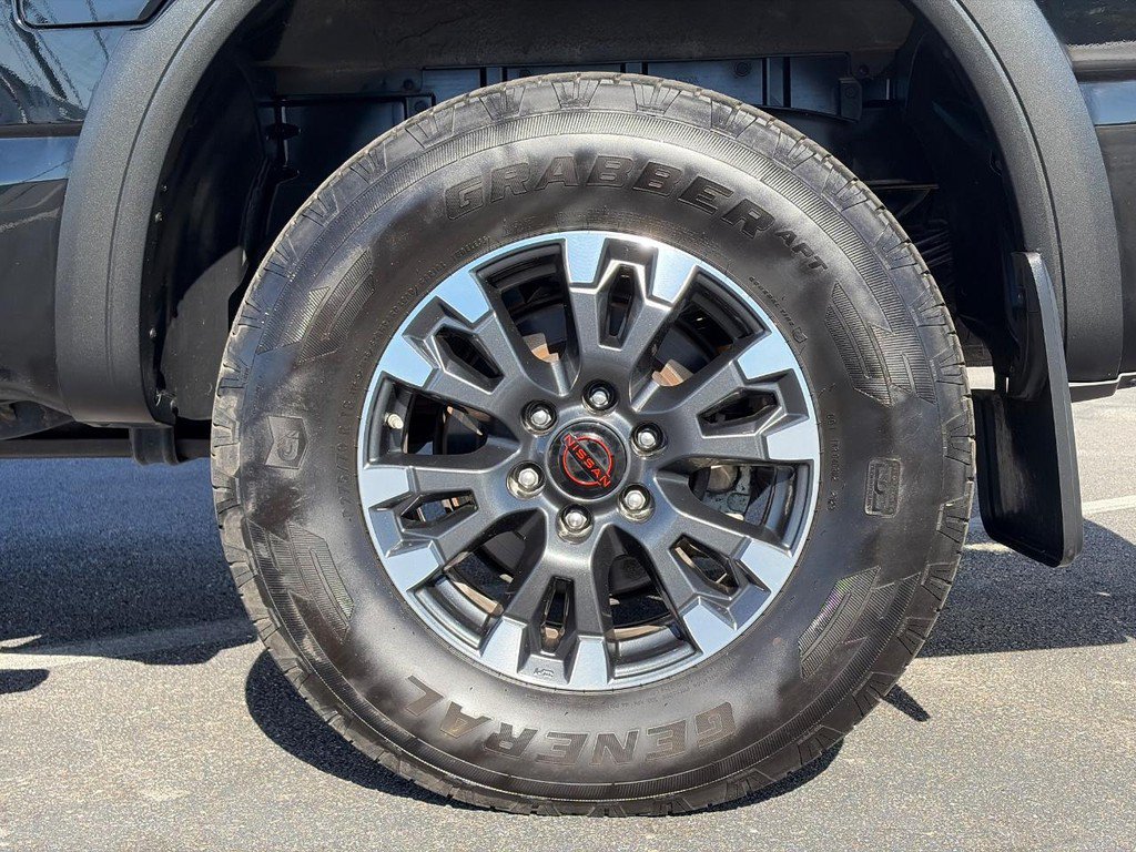 Used 2023 Nissan Titan PRO-4X w/ Pro-4x Convenience Package AWD/4WD image 10