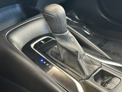 Used 2021 Toyota Corolla LE FWD image 23