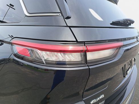 Certified 2023 Jeep Grand Cherokee Laredo w/ Luxury Tech Group I AWD/4WD image 33