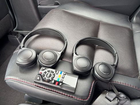 Used 2021 Honda Pilot Black Edition image 38
