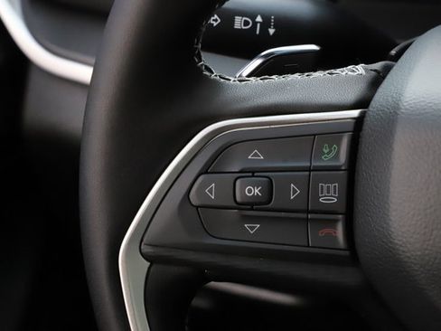 New 2025 Jeep Grand Cherokee 4WD image 17