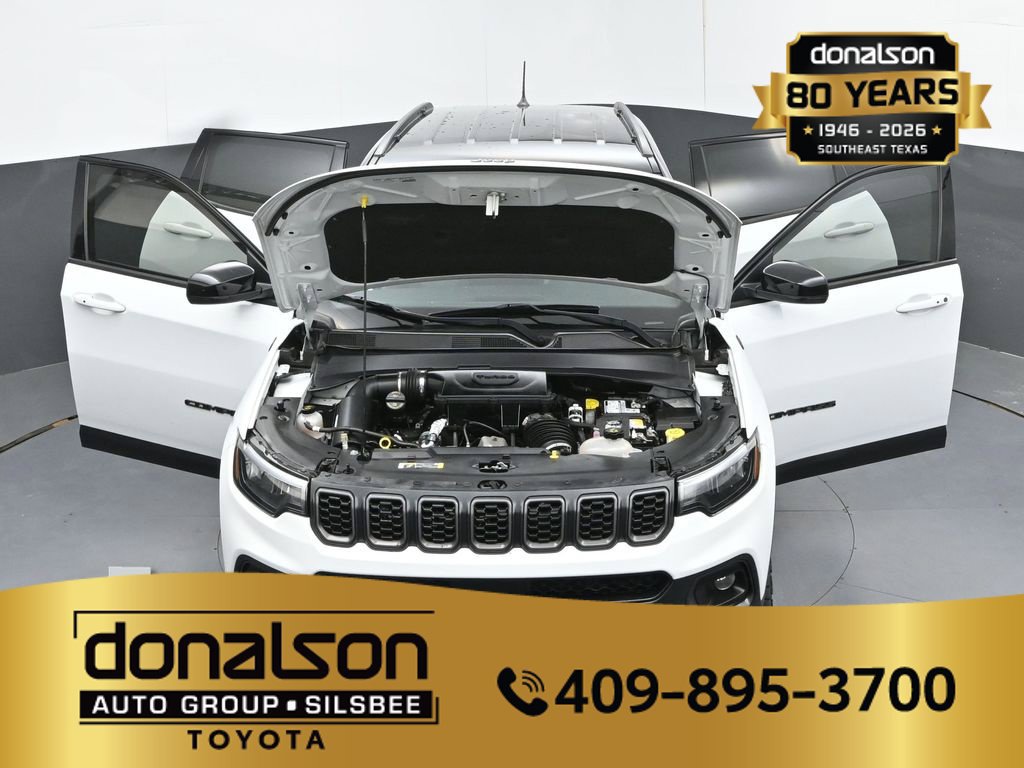 Used 2024 Jeep Compass Trailhawk AWD/4WD image 29