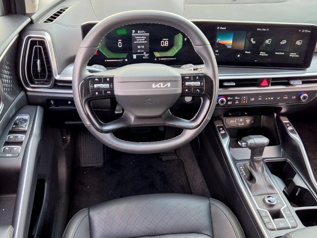 Certified 2026 Kia Sorento S AWD/4WD image 13
