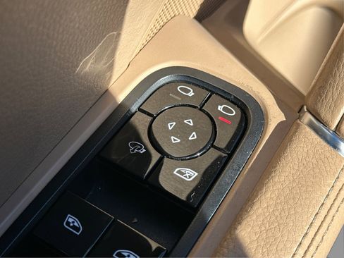 Used 2020 Porsche Cayenne AWD/4WD image 37