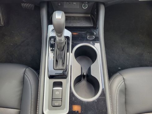 New 2025 Nissan Altima 2.5 SL image 17