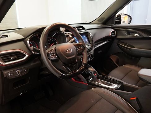 Used 2023 Chevrolet TrailBlazer RS w/ Convenience Package FWD image 6