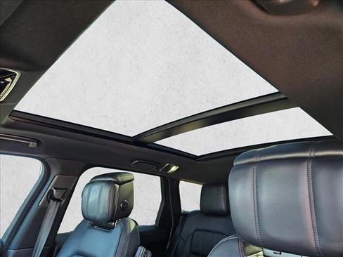 Used 2019 Land Rover Range Rover Sport HSE Dynamic image 18