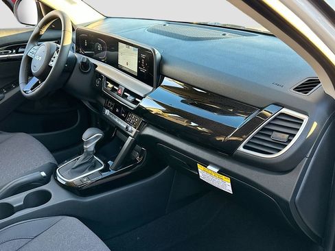 New 2026 Kia Seltos S image 27