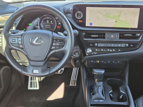 Used 2024 Lexus ES 300h F Sport image 26