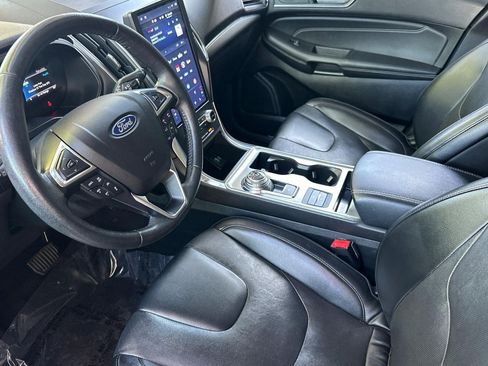 Used 2022 Ford Edge Titanium w/ Equipment Group 301A AWD/4WD image 4