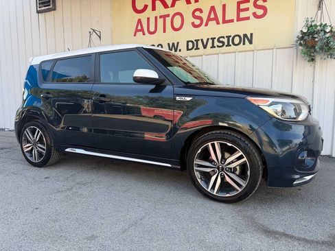 Used 2018 Kia Soul + FWD image 3