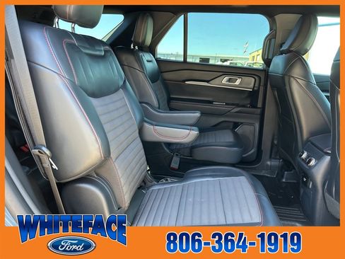 Used 2025 Ford Explorer ST-Line w/ Premium Package image 44
