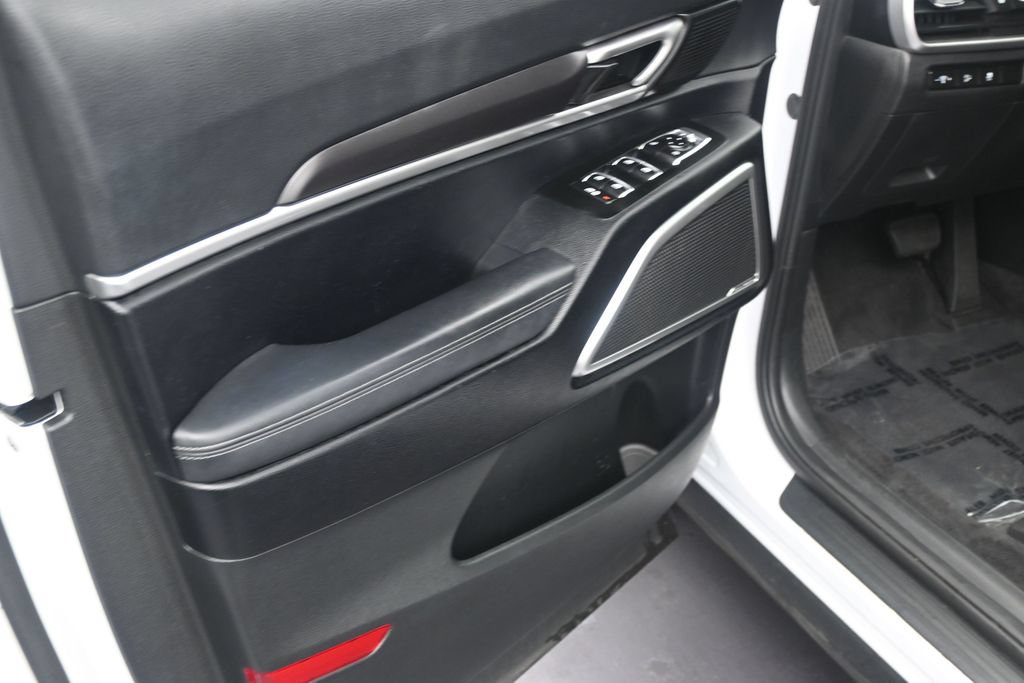 Used 2023 Kia Telluride S AWD/4WD image 10