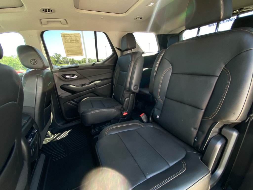 Used 2021 Chevrolet Traverse Premier w/ Redline Edition AWD/4WD image 11