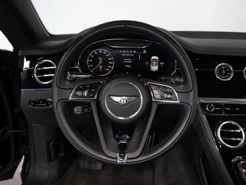 Used 2020 Bentley Continental GT V8 image 25
