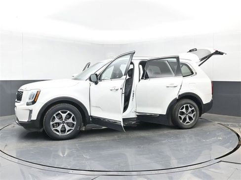 Used 2020 Kia Telluride EX image 54