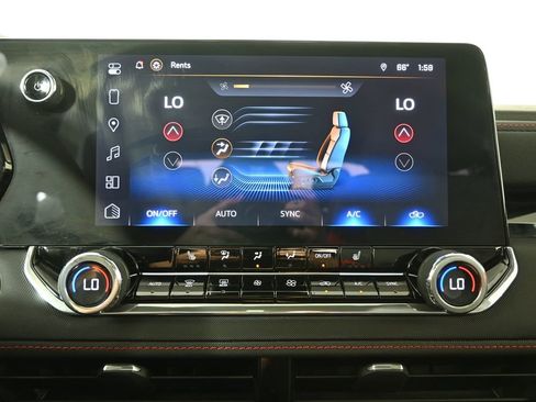 Used 2024 Chevrolet Colorado Z71 w/ Z71 Convenience Package 2 AWD/4WD image 25