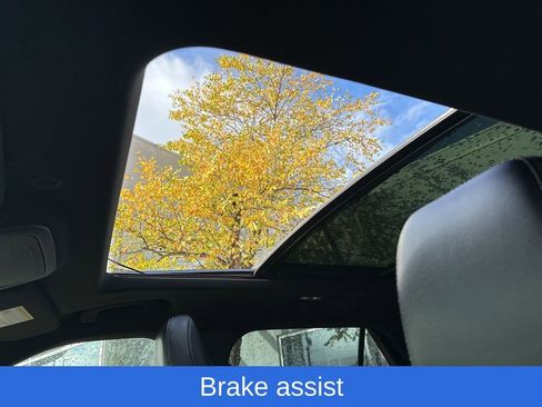 Used 2020 Ford Explorer XLT w/ Equipment Group 202A image 25