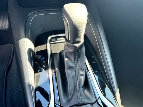 Used 2025 Toyota Corolla SE image 19