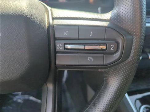 Used 2026 Chevrolet Colorado W/T w/ Advanced Trailering Package AWD/4WD image 13