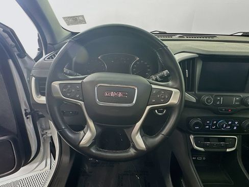 Used 2024 GMC Terrain SLT FWD image 17