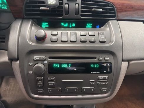 Used 2004 Cadillac De Ville w/ Equipment Group FWD image 19