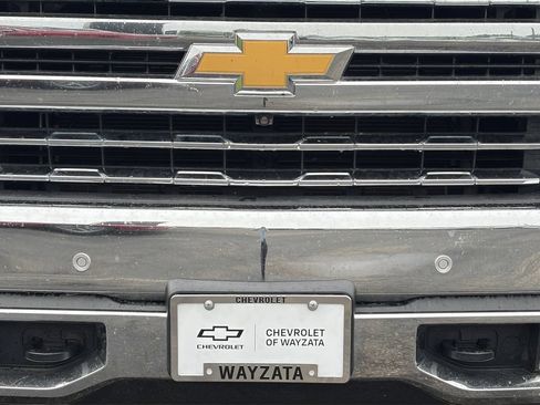 Used 2021 Chevrolet Silverado 1500 LTZ w/ LTZ Premium Package AWD/4WD image 10