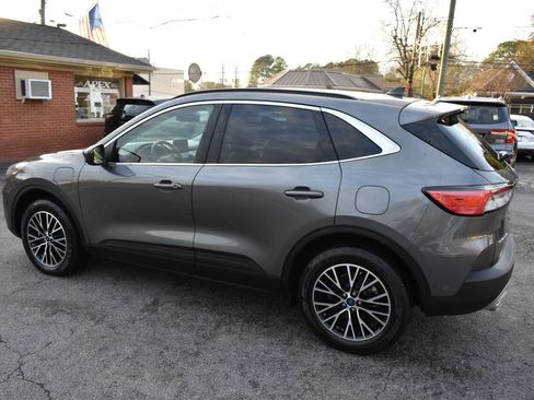 Used 2022 Ford Escape Titanium w/ Titanium Premium Package image 40