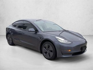 Used 2021 Tesla Model 3 Standard Range Plus video 3