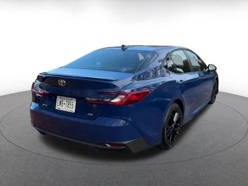 Used 2025 Toyota Camry SE image 14