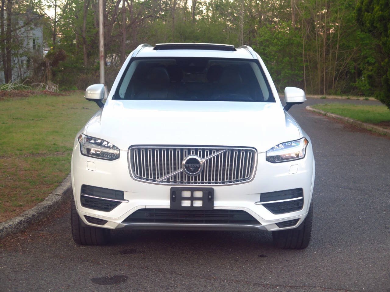 Used 2017 Volvo XC90 T8 Inscription w/ Luxury Package AWD/4WD image 28