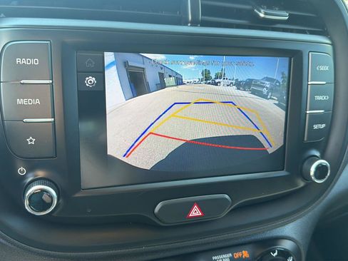 Used 2022 Kia Soul LX FWD image 26