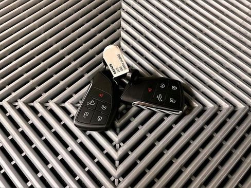 Used 2024 GMC Sierra 2500 SLE w/ SLE Value Package; image 10