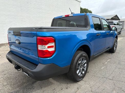 Used 2025 Ford Maverick XLT w/ Equipment Group 302A AWD/4WD image 2