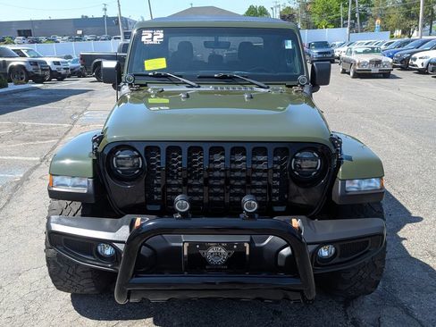 Used 2022 Jeep Gladiator Sport AWD/4WD image 3