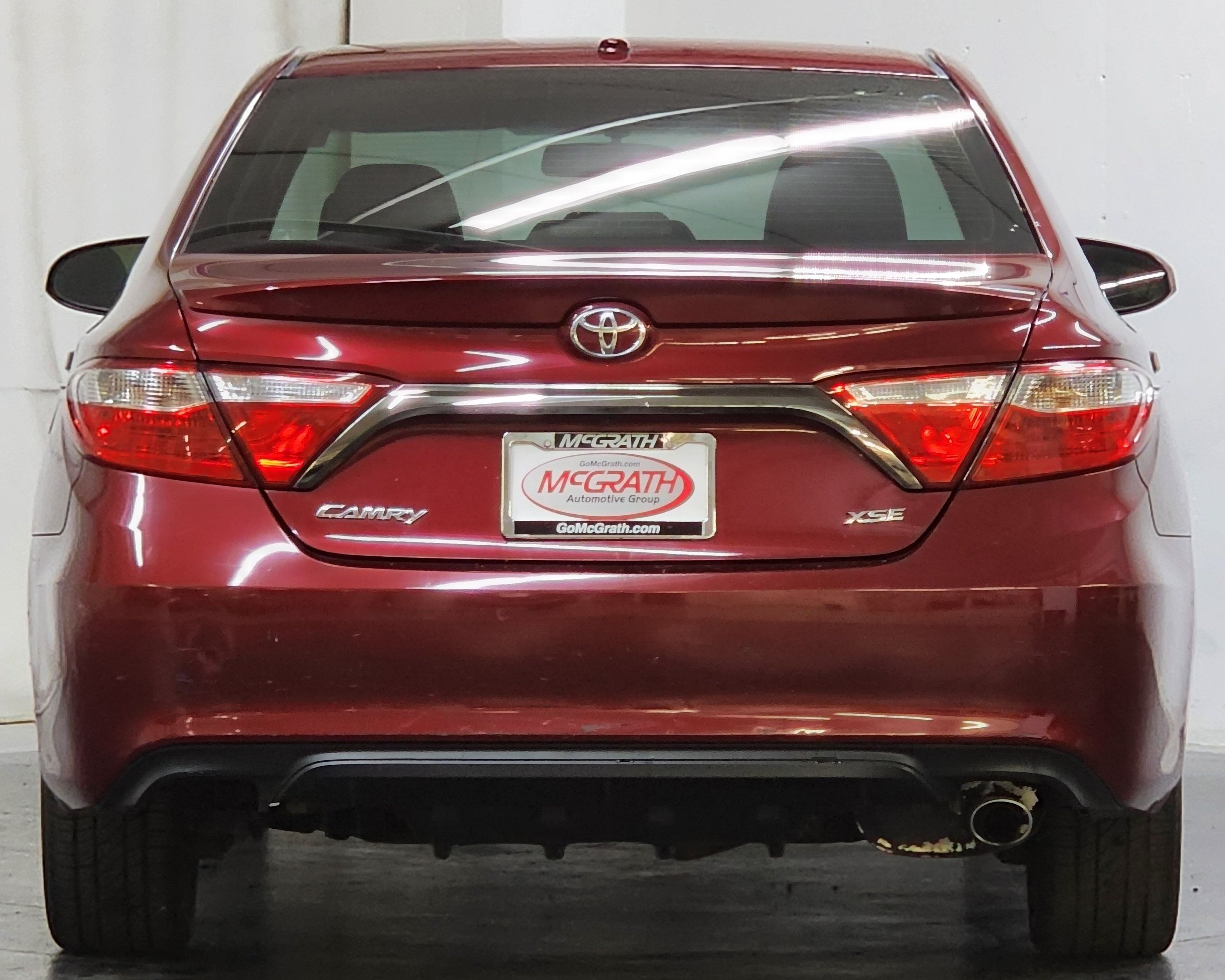 Used 2016 Toyota Camry XSE w/ Moonroof Package FWD image 8